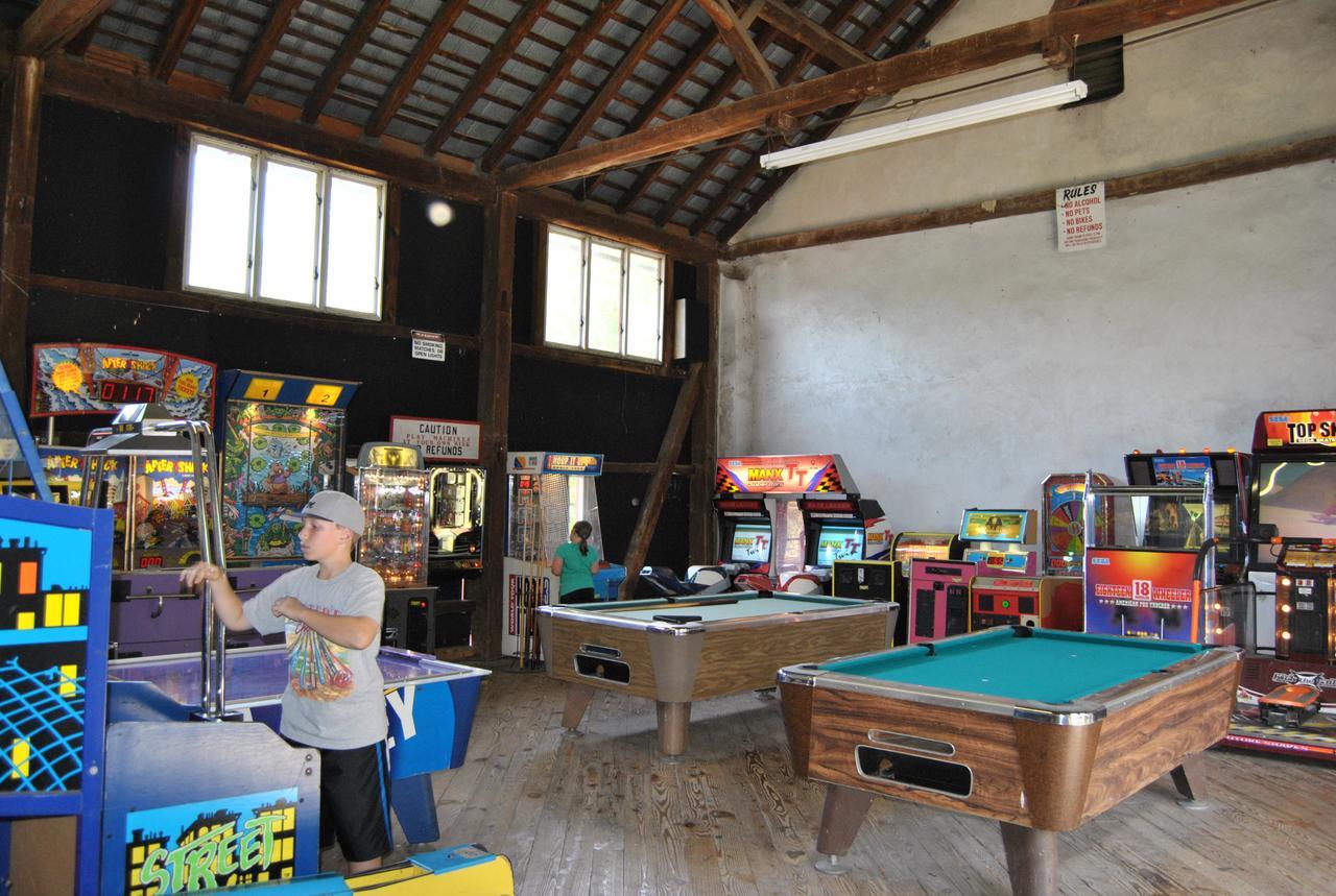 Robin Hill Camping Resort One-Bedroom Cottage 8 Lenhartsville エクステリア 写真